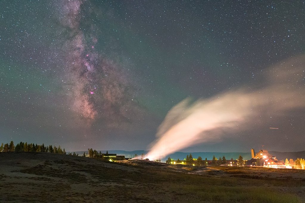 The_Milky_Way_and_Old_Faithful_in_Yellowstone_National_Park_by_Alex_Conu_AlexConu_1024x1024