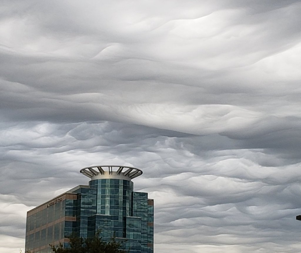 Beautiful_clouds_waves_over_Addison_Texas_dara_fazel_FazelDara_1024x1024