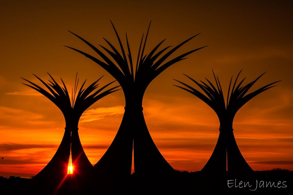 An_amazing_sunset_by_Elen_elenjames32_1024x1024
