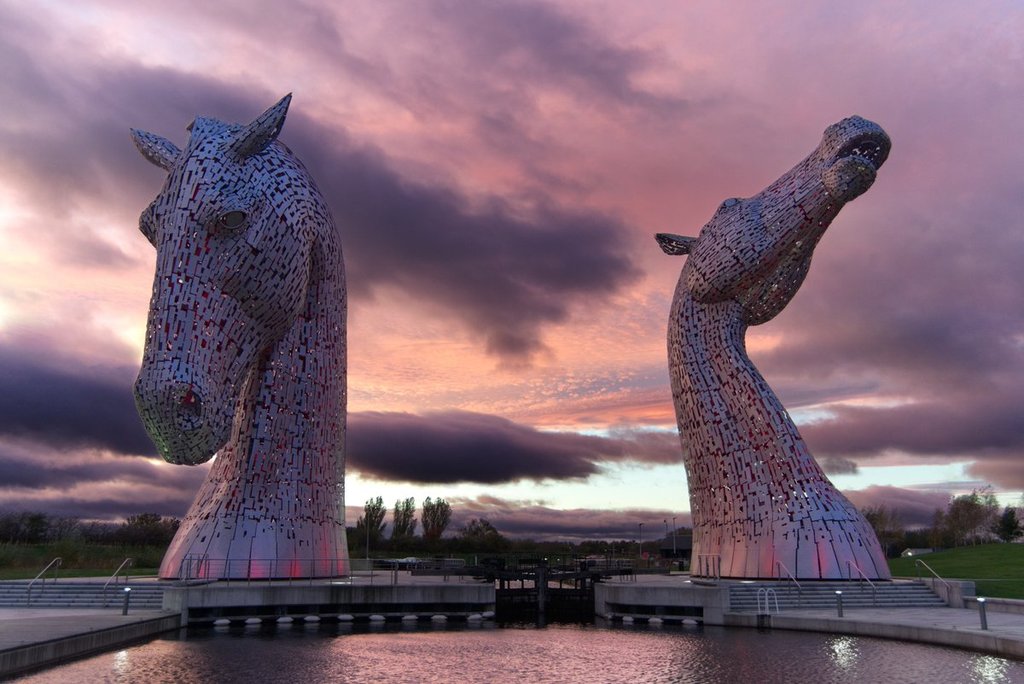 Beautiful_sunset_shades_at_The_Kelpies_by_Raven_Ravens_Claws_1024x1024