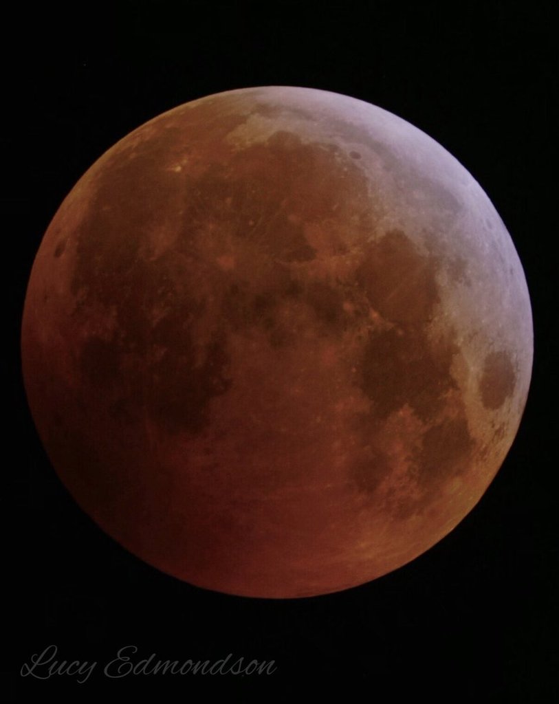 A_beautiful_Lunar_Eclipse_in_North_Wales_Lucy_Edmondson_Lucy__Edmondson_1024x1024