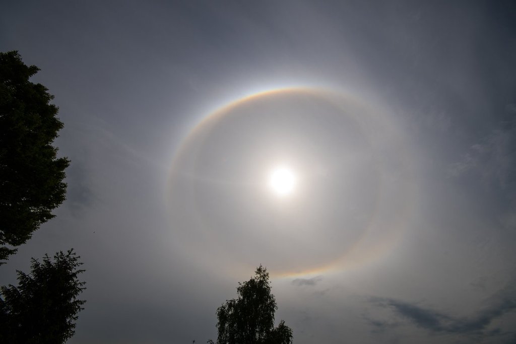 1st_Place_Double_Halo_with_Parhelic_ring_in_Netherlands_by_Glenn_Aoys_thesixthsense4u_1024x1024