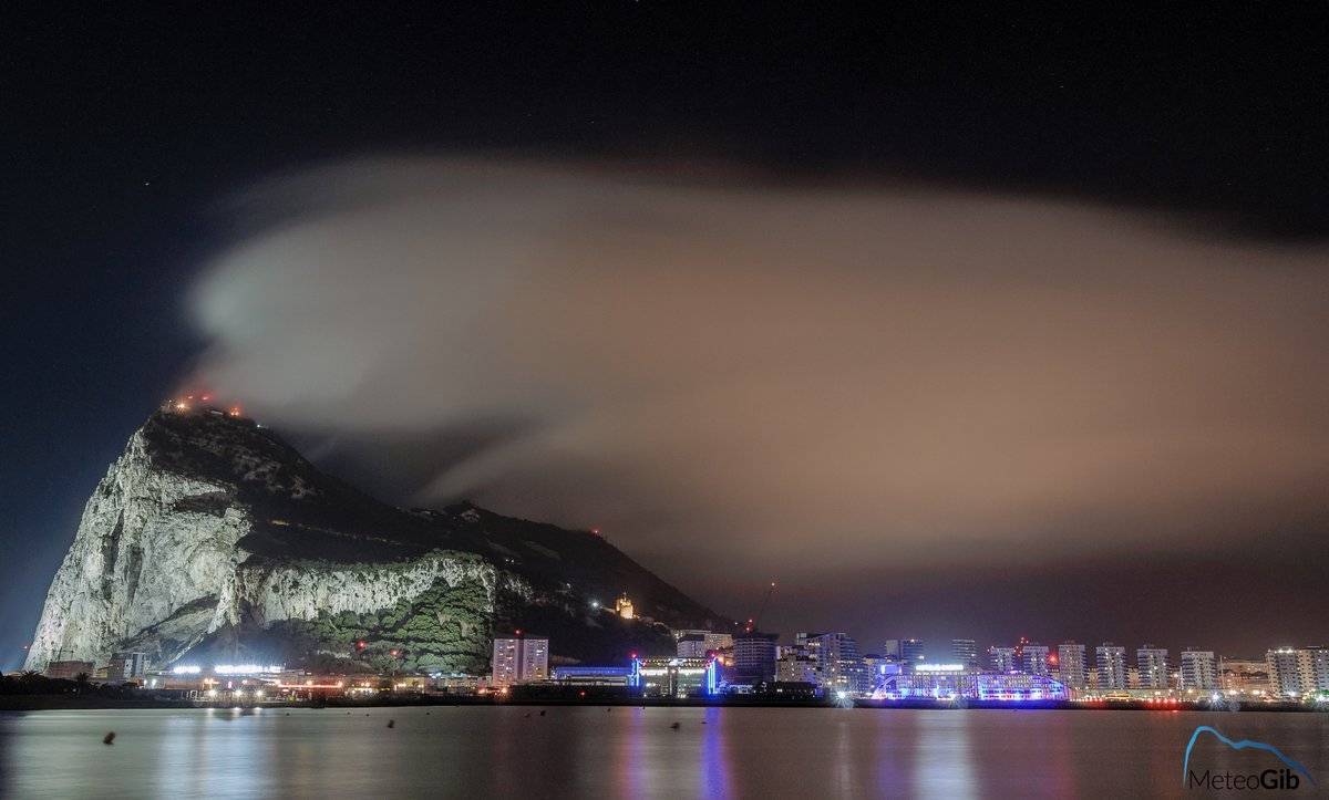 1st Place MeteoGib @MeteoGib Living under the Levanter - Gibraltar