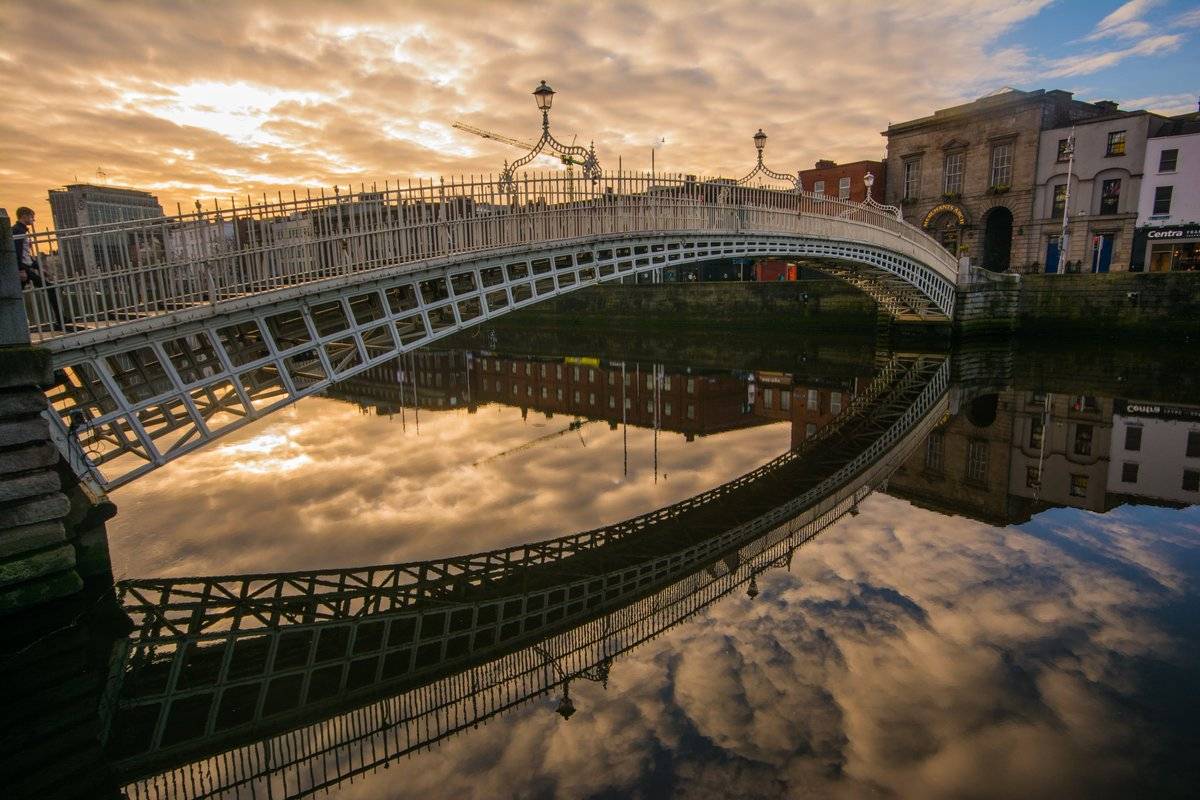 1st Place Morning at the Ha'Penny Bridge, River Liffey, Dublin by Paulphotos @paulcdaly