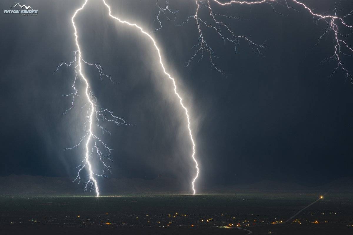 2nd Place Bryan Snider @BryanSnider Lightning Over Congress, Arizona - September 4th, 2017