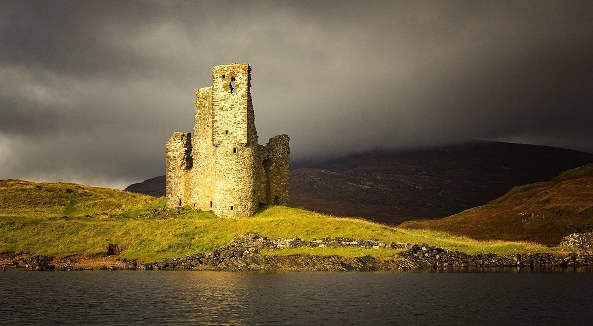 Ardvreck Castle , Loch Assynt , Sutherland