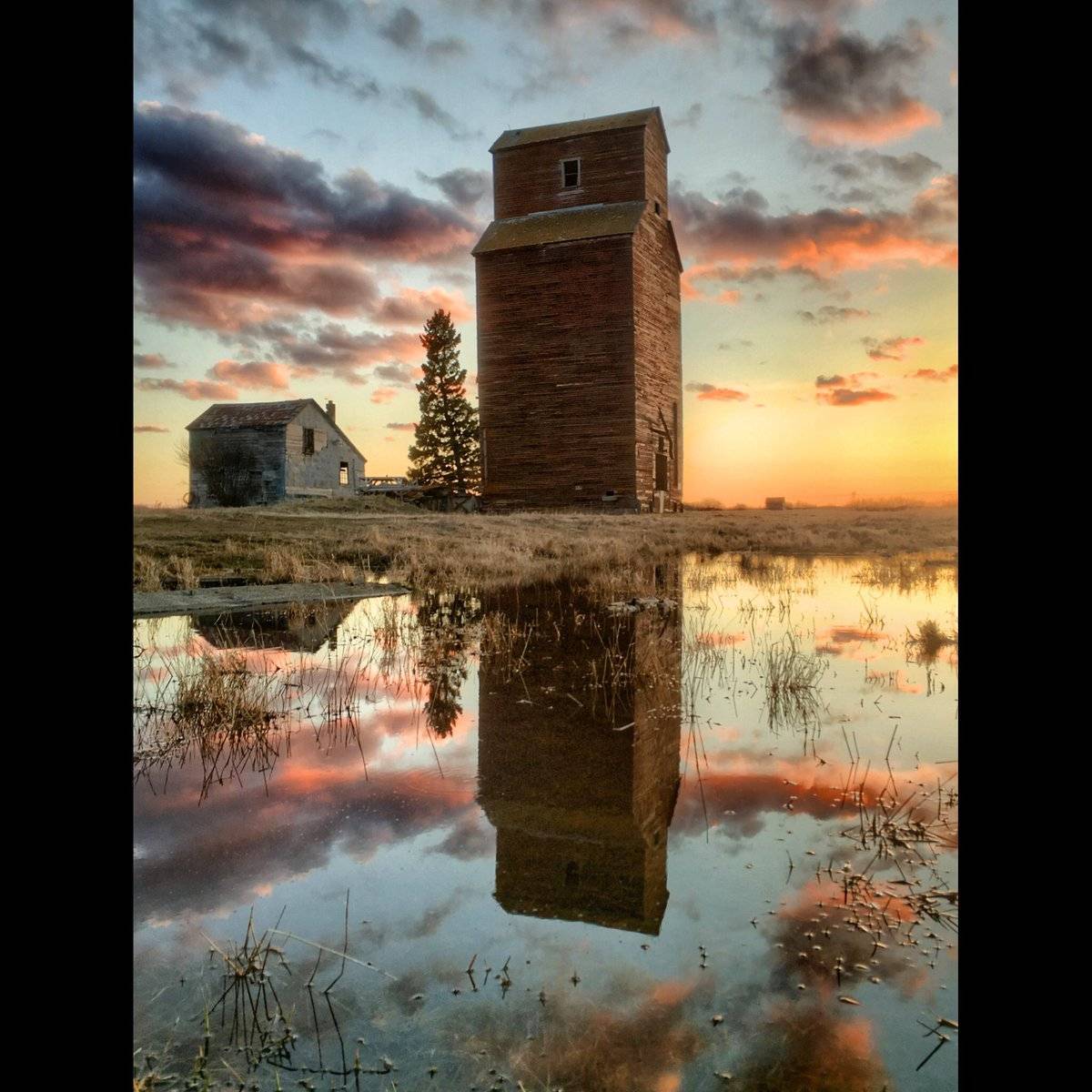 2nd Place Jill @Photochic2013 Saskatchewan sunset splendour!