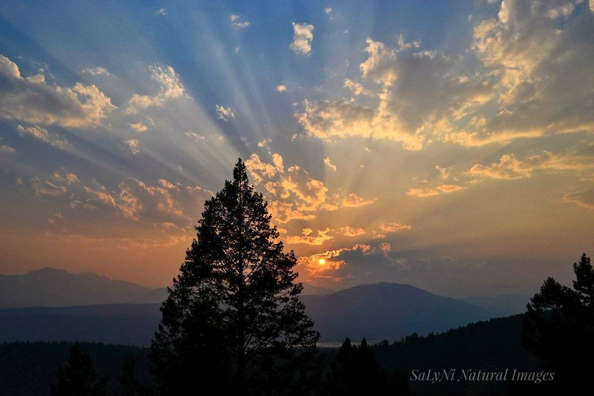 3rd Place Canadian Skies Summer 2017 Kootenay NP by Sandra Nicol @tennis45luv