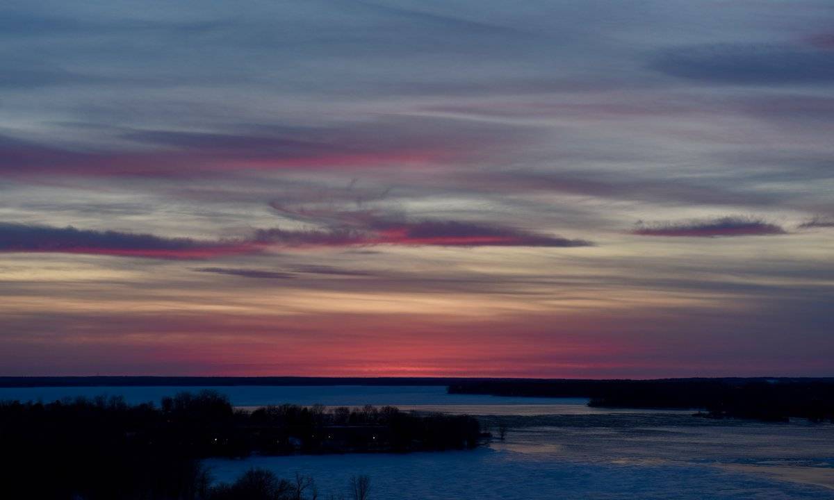 Clouds light up the evening over the Ottawa River by Bente Nielsen @BentePRPhotoGal