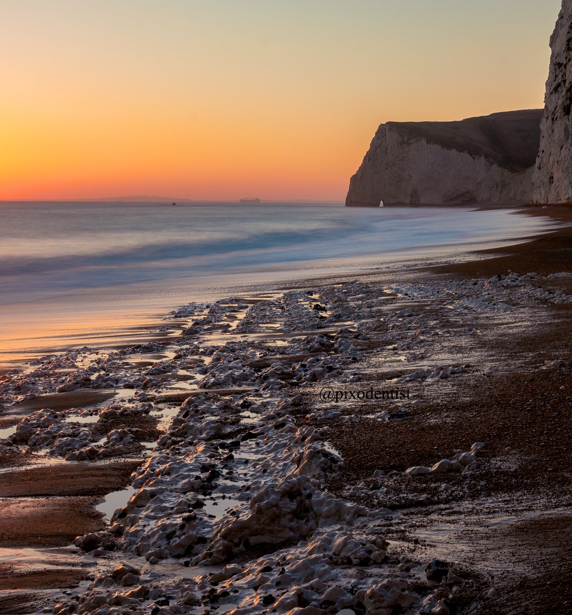 Last Light on Jurassic coast. Bat’s Head Dorset by Atul M K @pixodentist