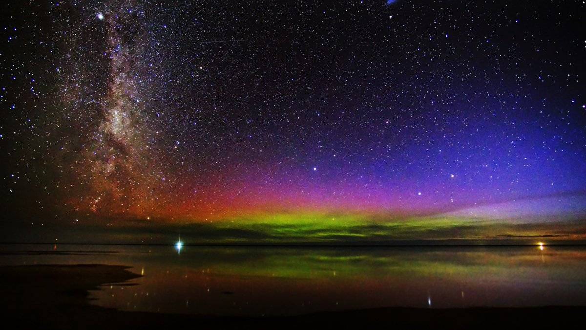 Milky Way at Awarua Bay, Invercargill, New Zealand by Anne-Marie Gutschlag @AnneMarie224
