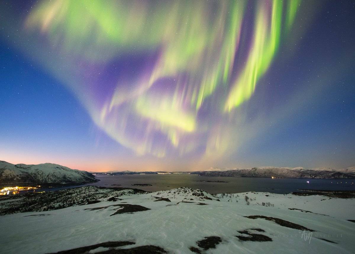 2 coronas and a 4 hour show on Senja Island, Norway by Adrien Mauduit @ADphotography24