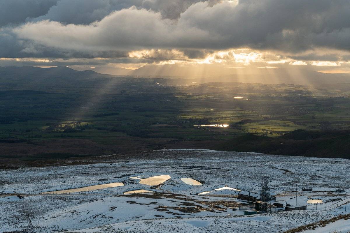 A snow and cloud spectacular in the North Pennines of Cumbria by Stephan Brzozowski @stephanbrz