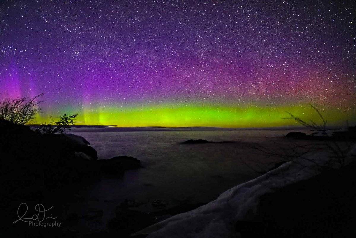 Colourful Northern Lights at Esrey Park in Eagle Harbor, MI by Isaac [REDACTED] @ID_Photo_Graphy