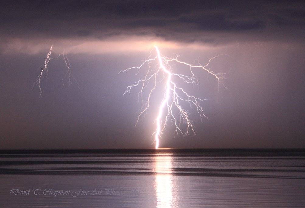 Lightning over Lake Ontario by David T. Chapman @DTChapmanPics