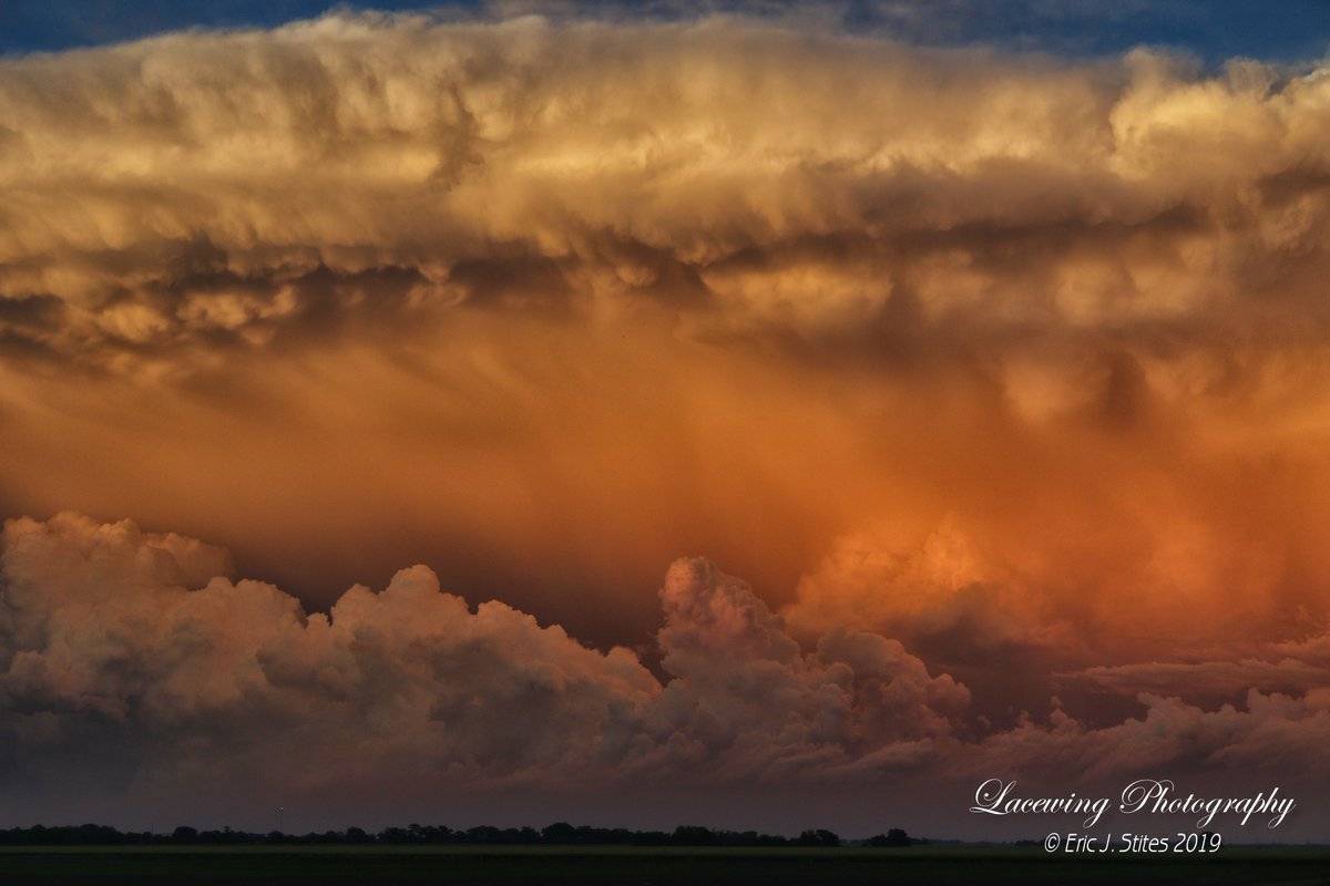 Sunset at Southern Harvey County, KS by Lacewing Photography @LacewingPhoto