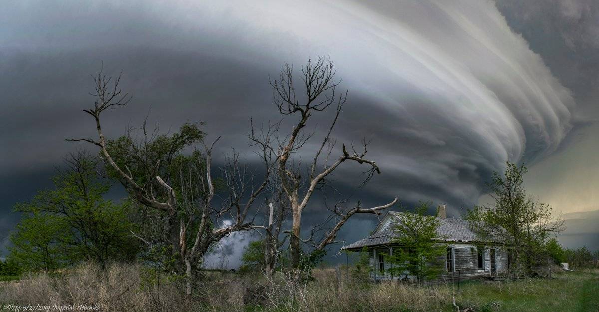 Supercell at Imperial, Nebraska by Cory Reppenhagen @CReppWx