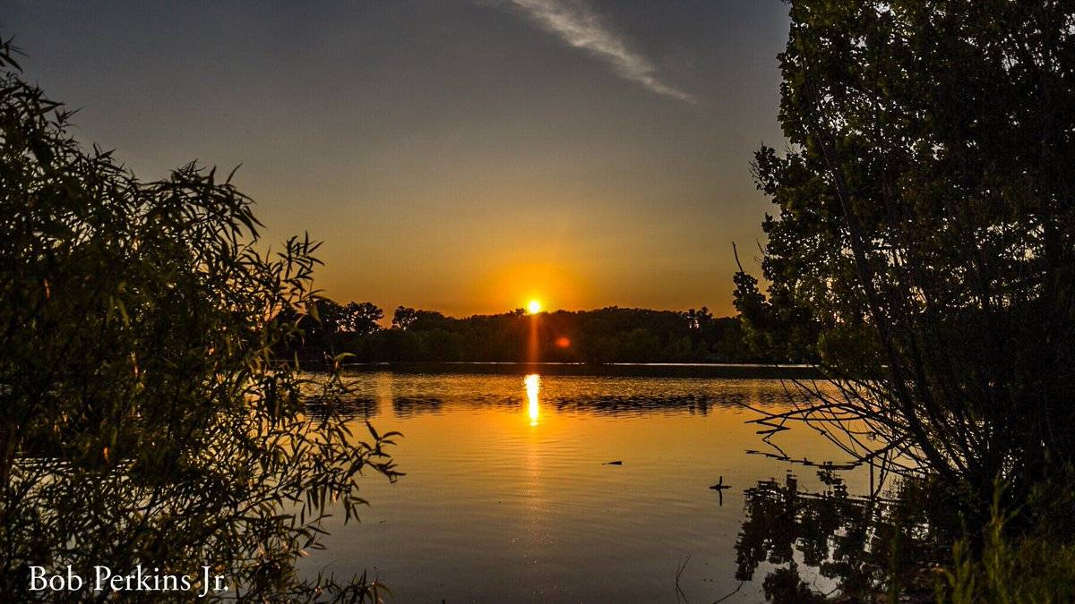 2nd Place The setting sun, tonight in Basil Griffin Park in Bowling Green, KY by Bob Perkins Jr @perkinsphotos1