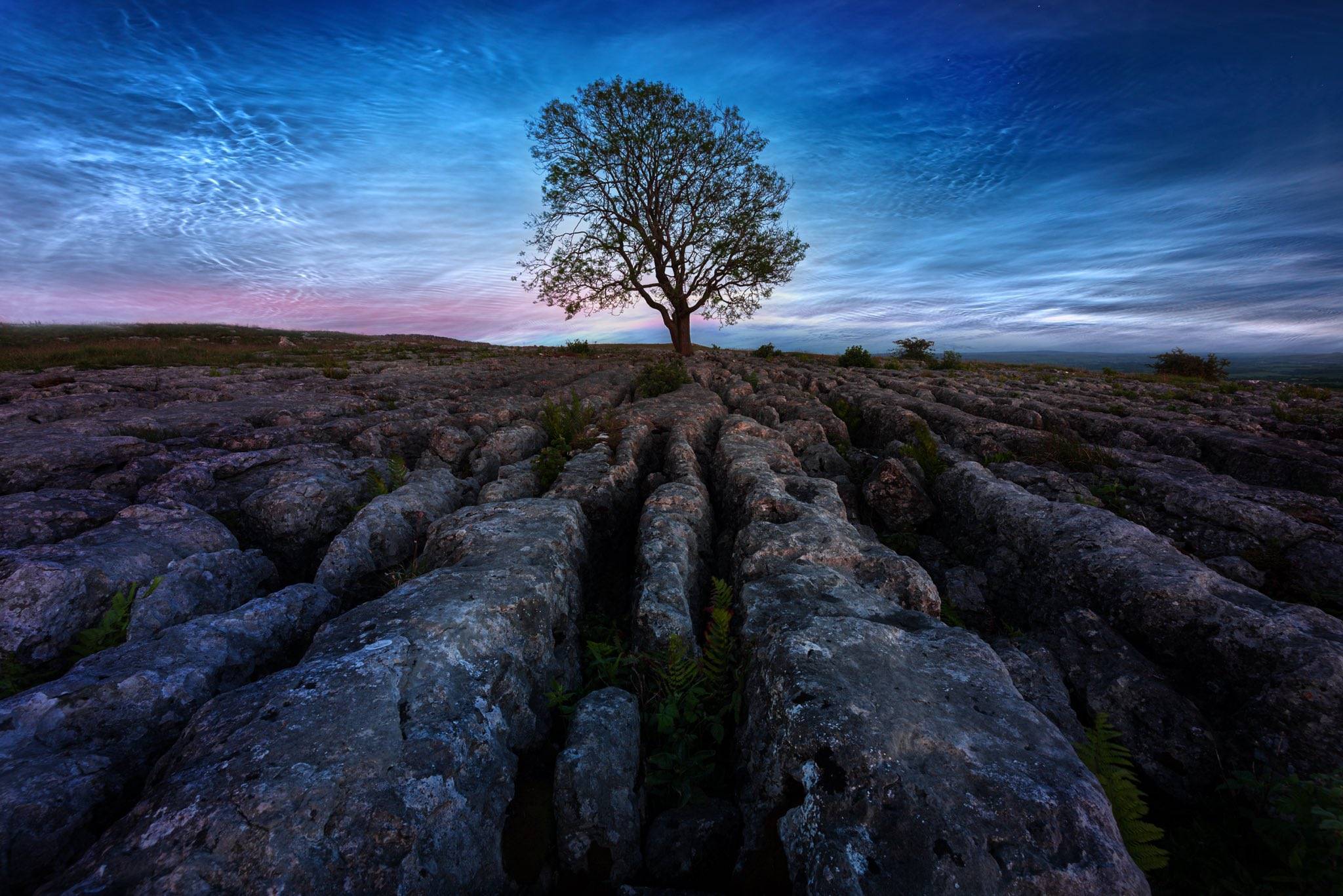 A night on Malham Tarn with amazing Noctilucent clouds by Mali Photography @MaliDaviesPhoto