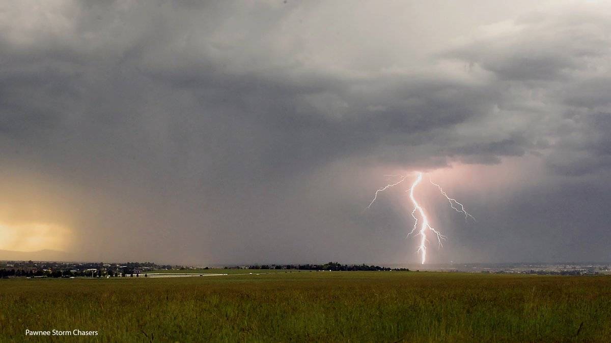 Amazing positive lightning strike over Timnath, Colorado Pawnee Storm Chasers @PawneeStorm