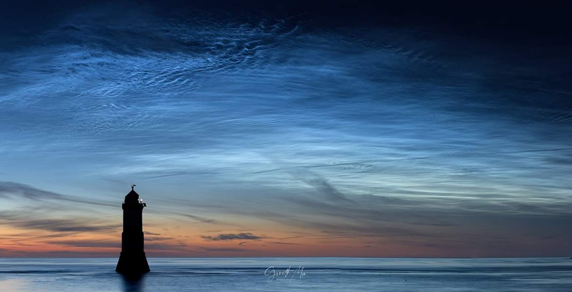 Oceans in the Sky. A beautiful display of Noctilucent Clouds on Saturday morning by Gareth Mon Jones @gazmon1980