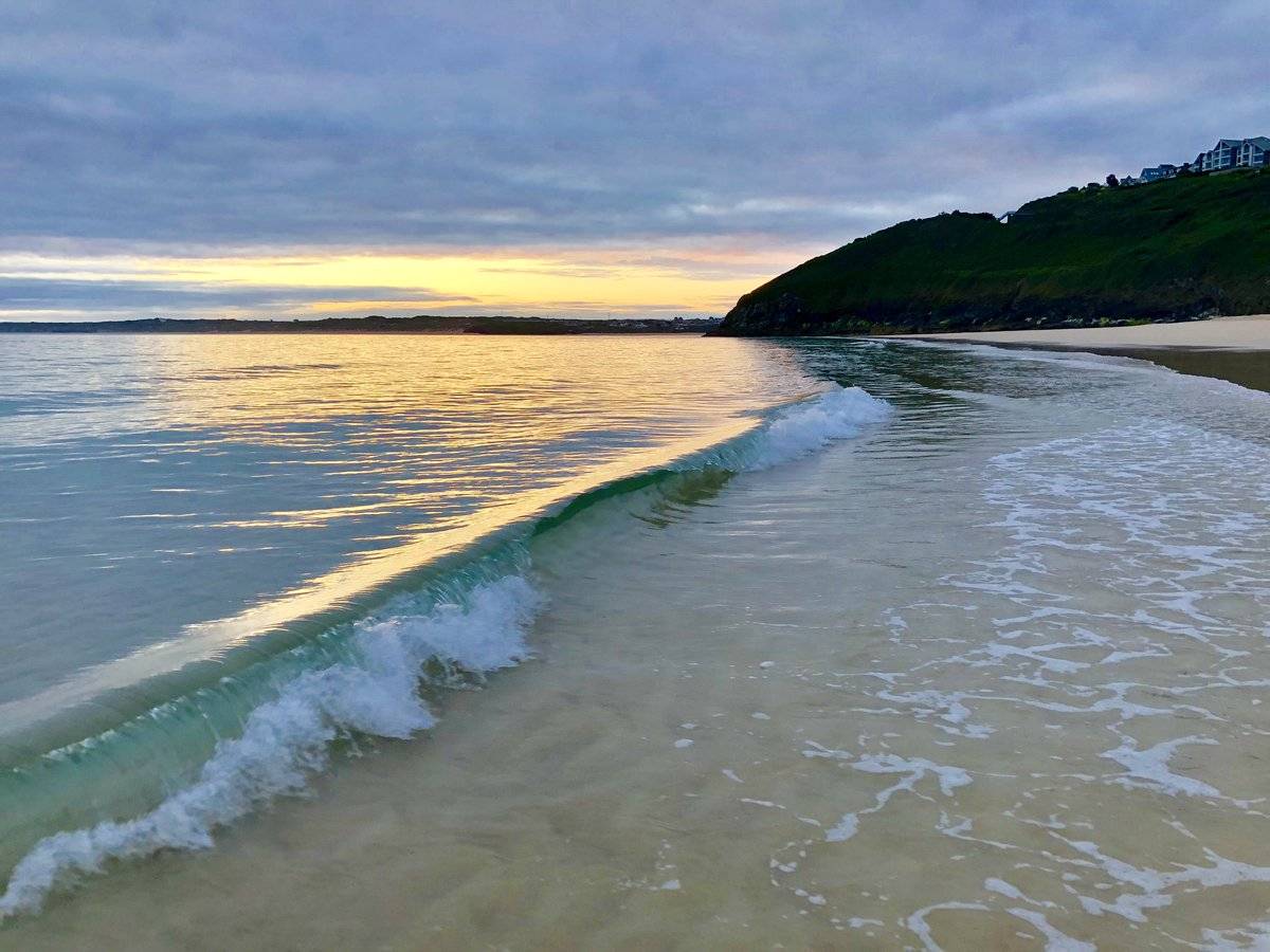 Carbis Bay Sunrise by Lisa Brown @BrownieLB_1