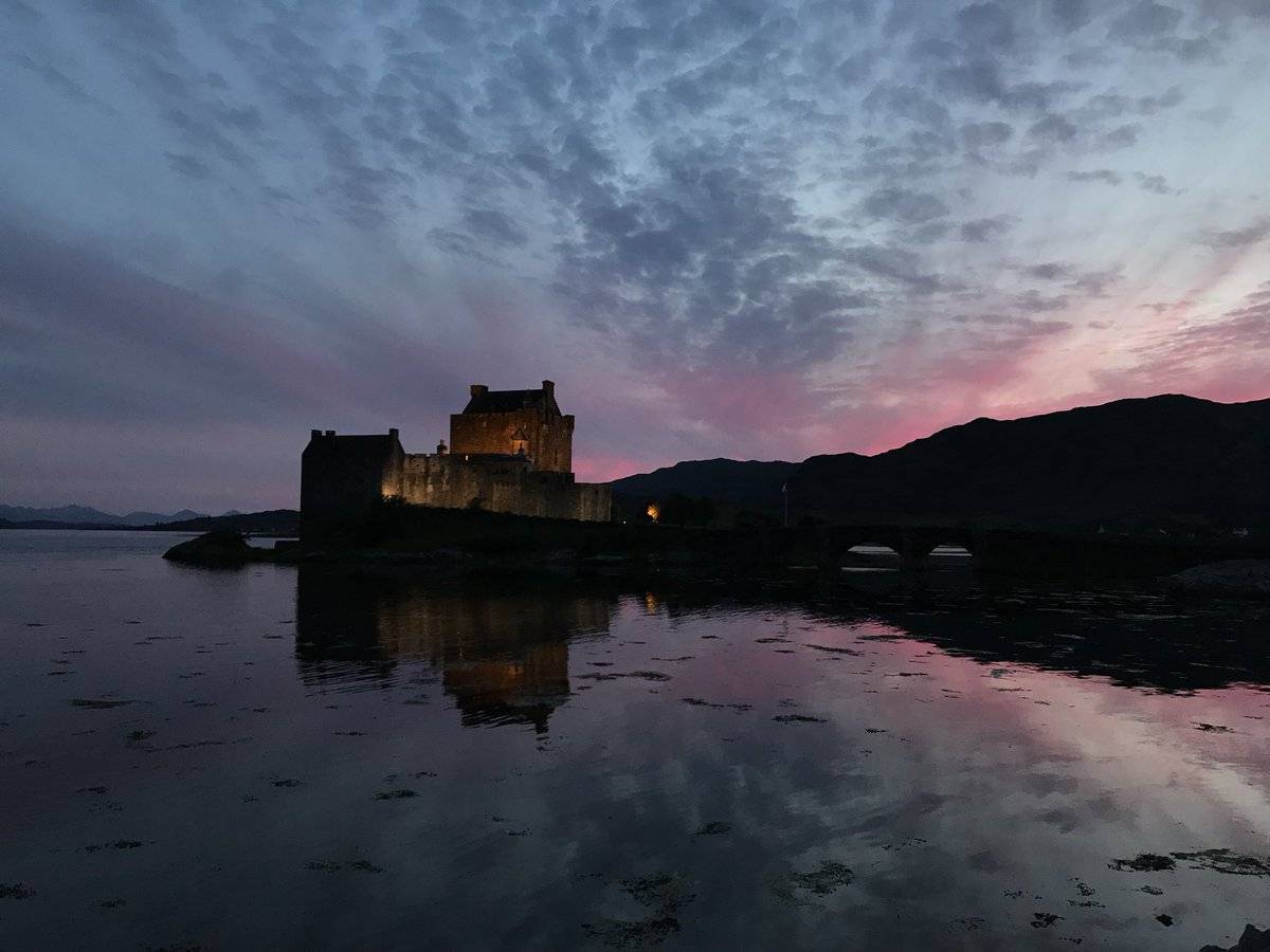 Skies and symmetry at Eileandonan Castle by James MacInnes @Macinnesplant