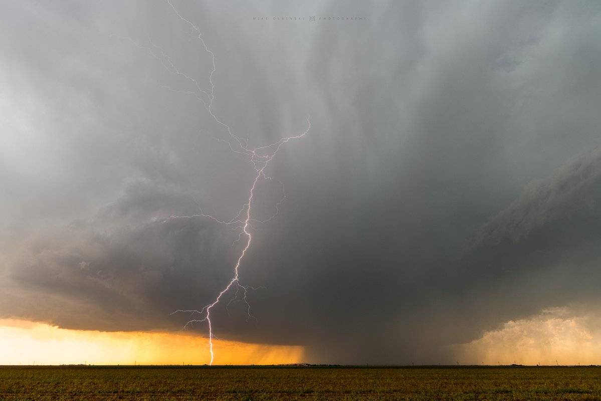 Supercell south of Lubbock by Mike Olbinski @MikeOlbinski