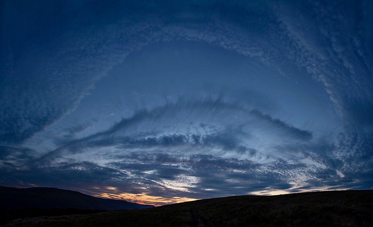 A night walk across the moorland of the Peak District by Andrew Brooks @AndrewPBrooks