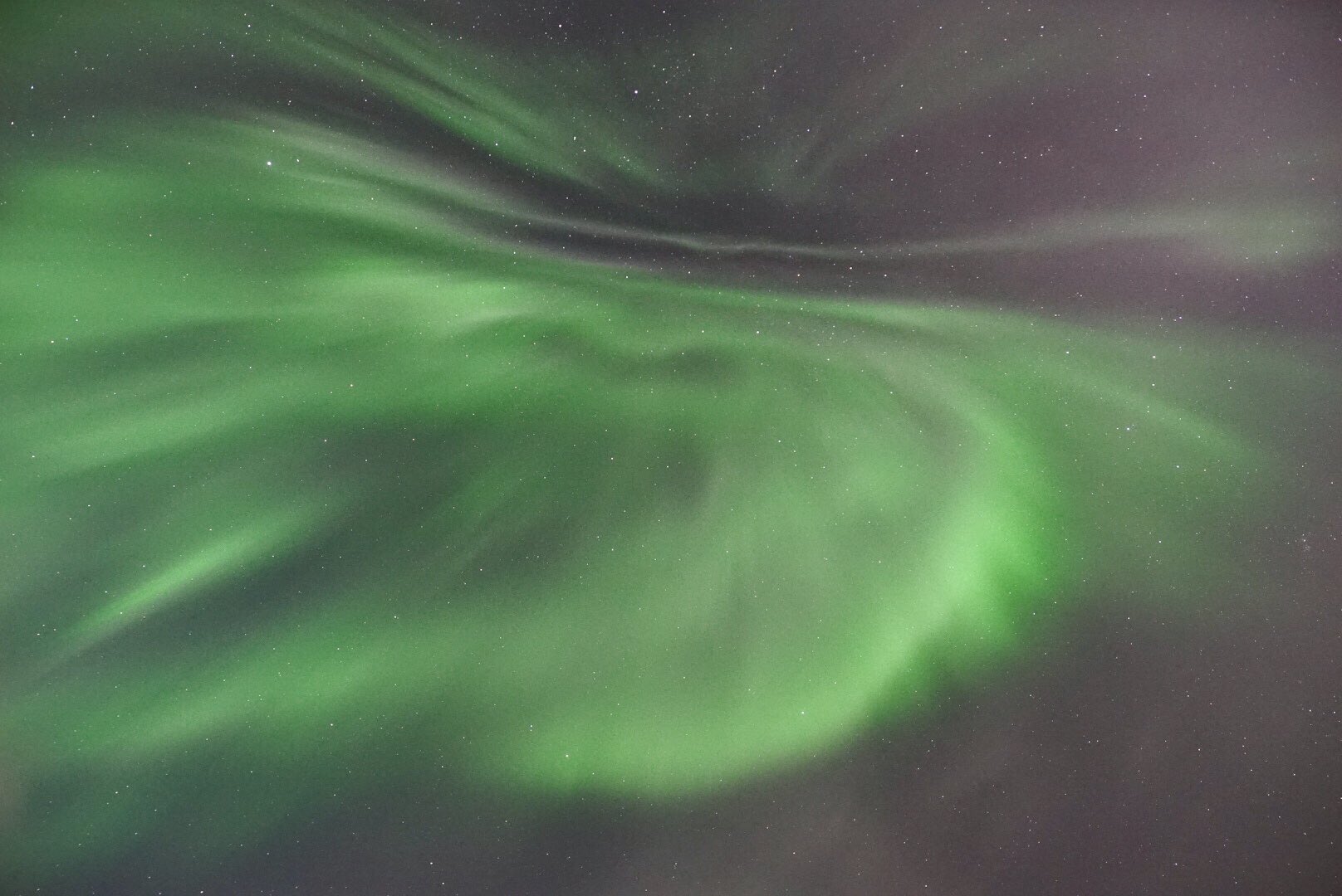 She’s brewing in the north! Aurora Borealis by Adrien Mauduit @NightLights_AM