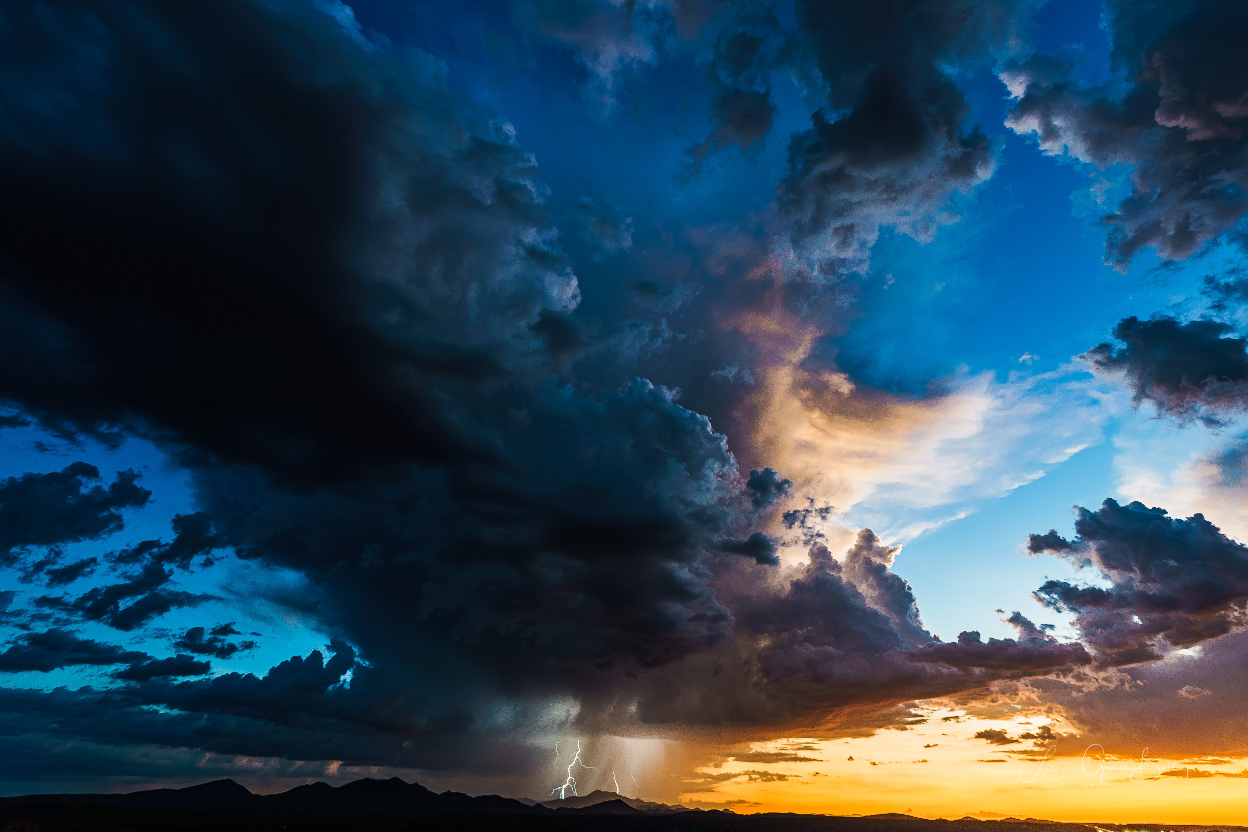 Storms started popping east of Tucson, AZ by Lori Grace Bailey @lorigraceaz  