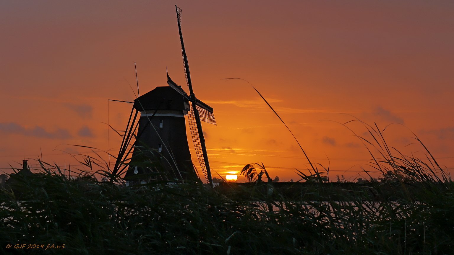 Sunrise Netherlands river Rottemeren Bleiswijk by Gerald the White @gjfotos