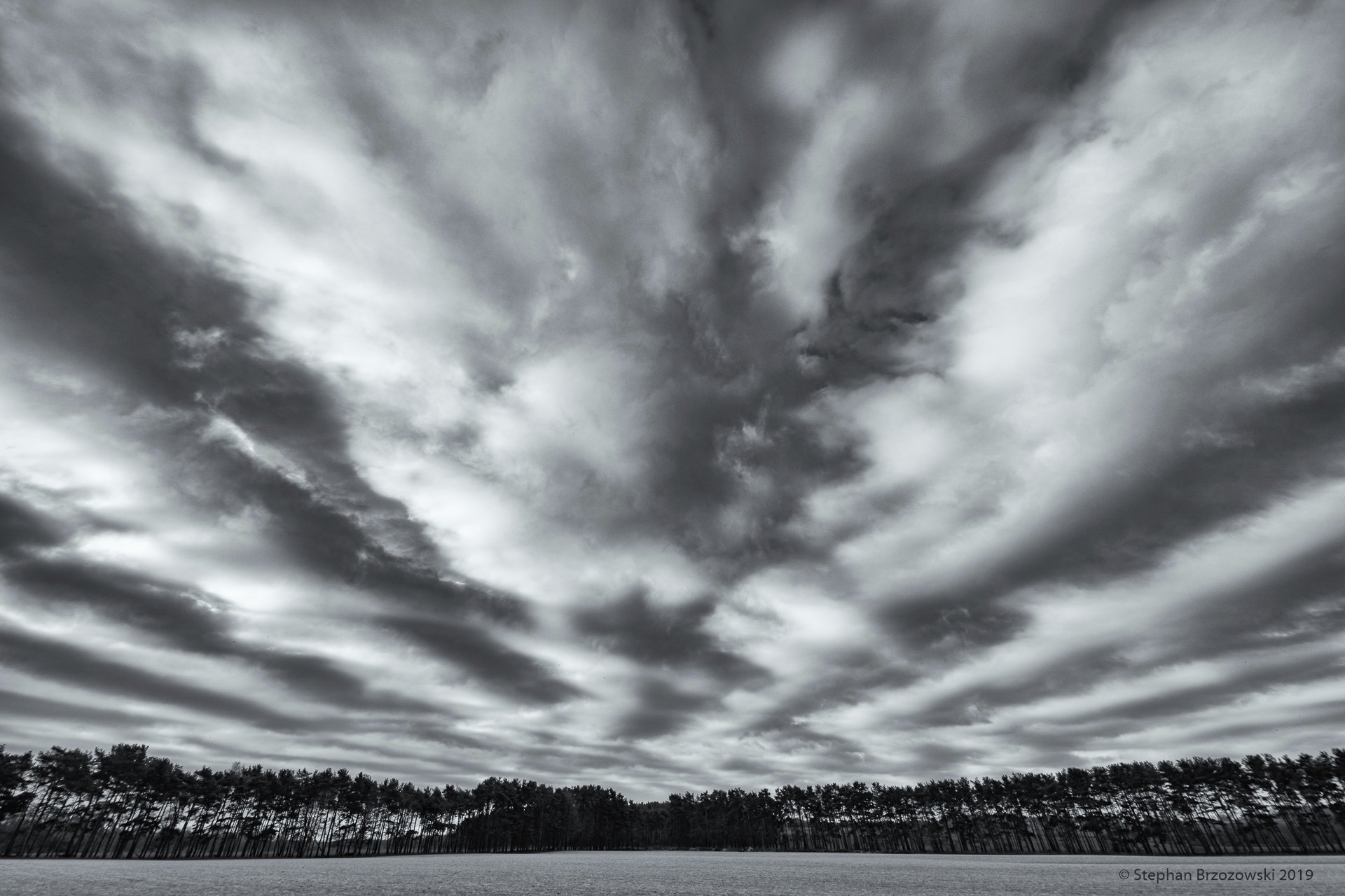 Stratocumulus undulatus cloud in the Eden Valley, Cumbria by Stephan Brzozowski @stephanbrz