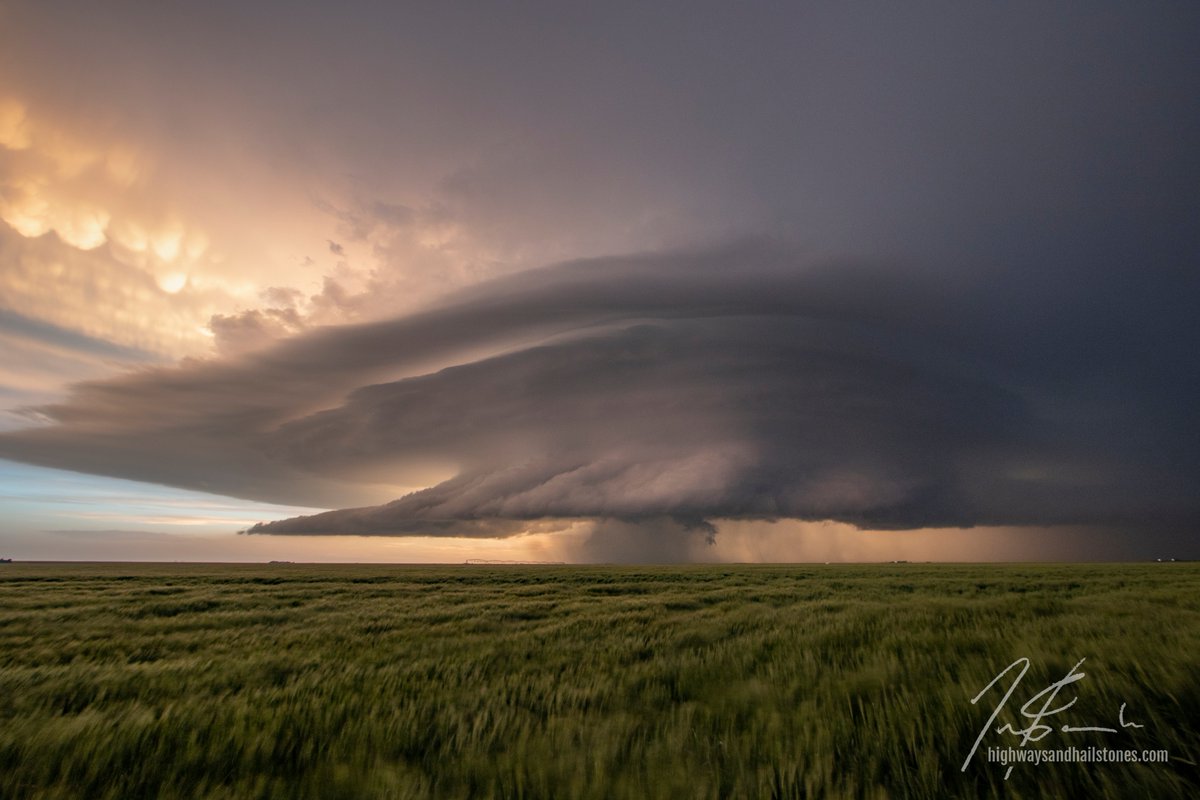1st Place Storm over The Plains by Travis Farncombe @tjfarncombe