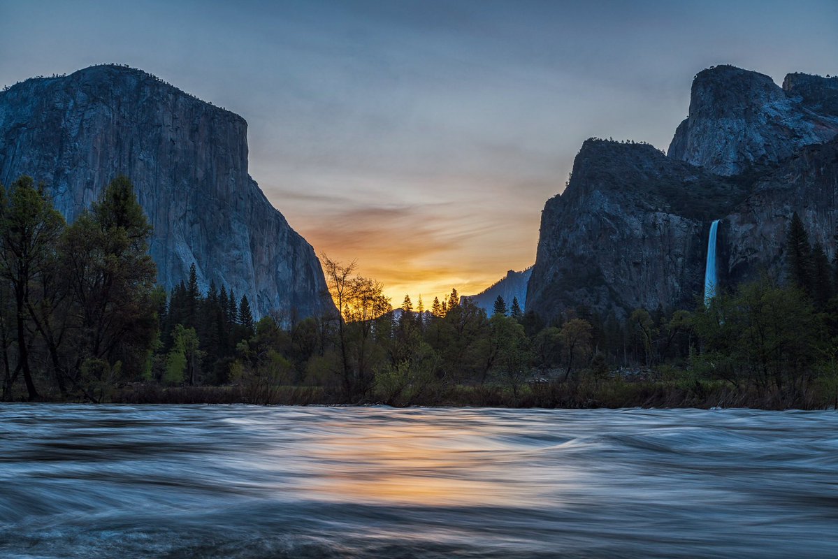 1st Place Sunrise at Yosemite National Park by Michael Ryno Photo @mnryno34