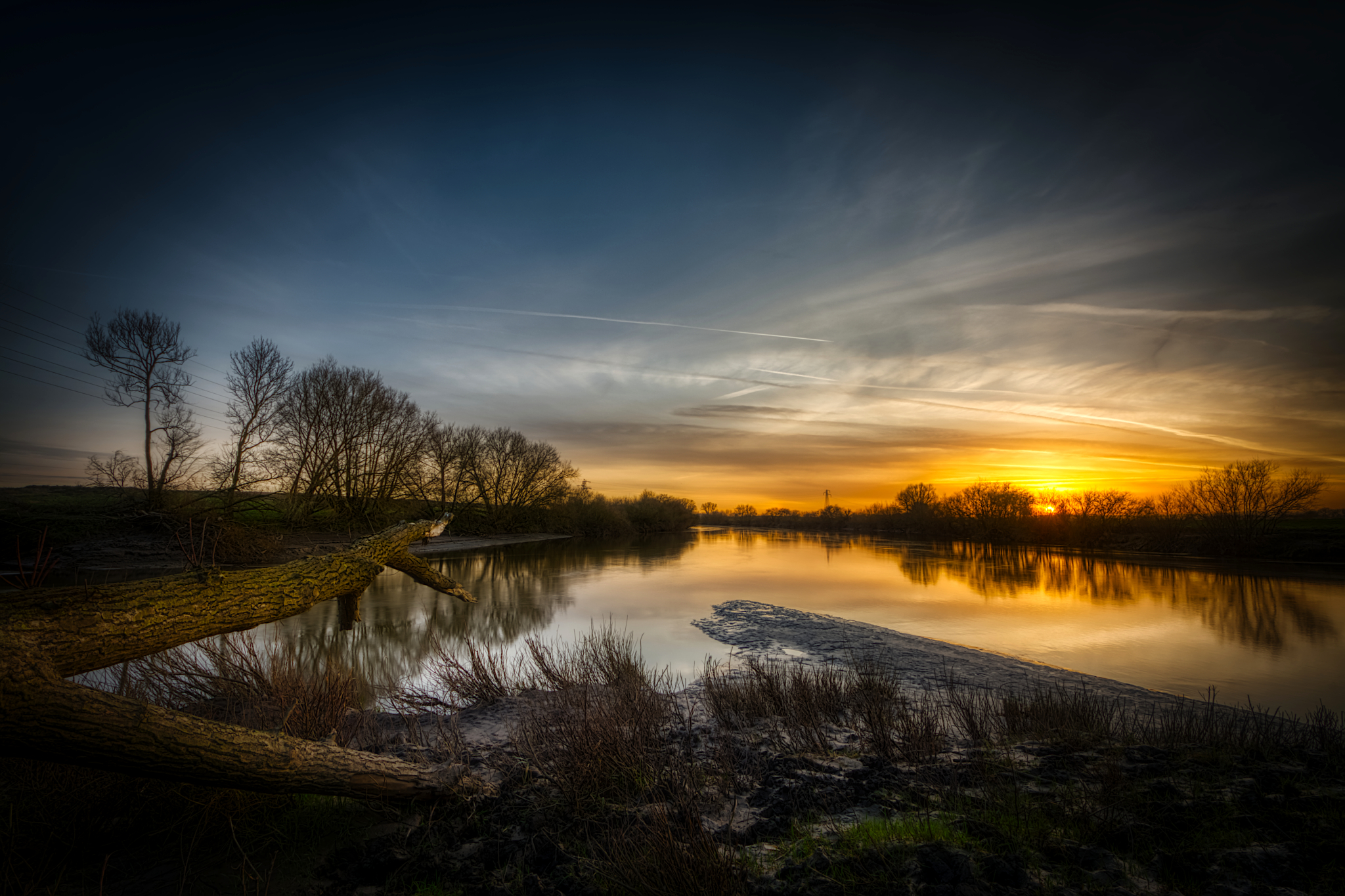 Sunset at Lower Parting, Gloucester, where the two channels of the River Severn re-unite by shadowed eyes @EyesShadowed