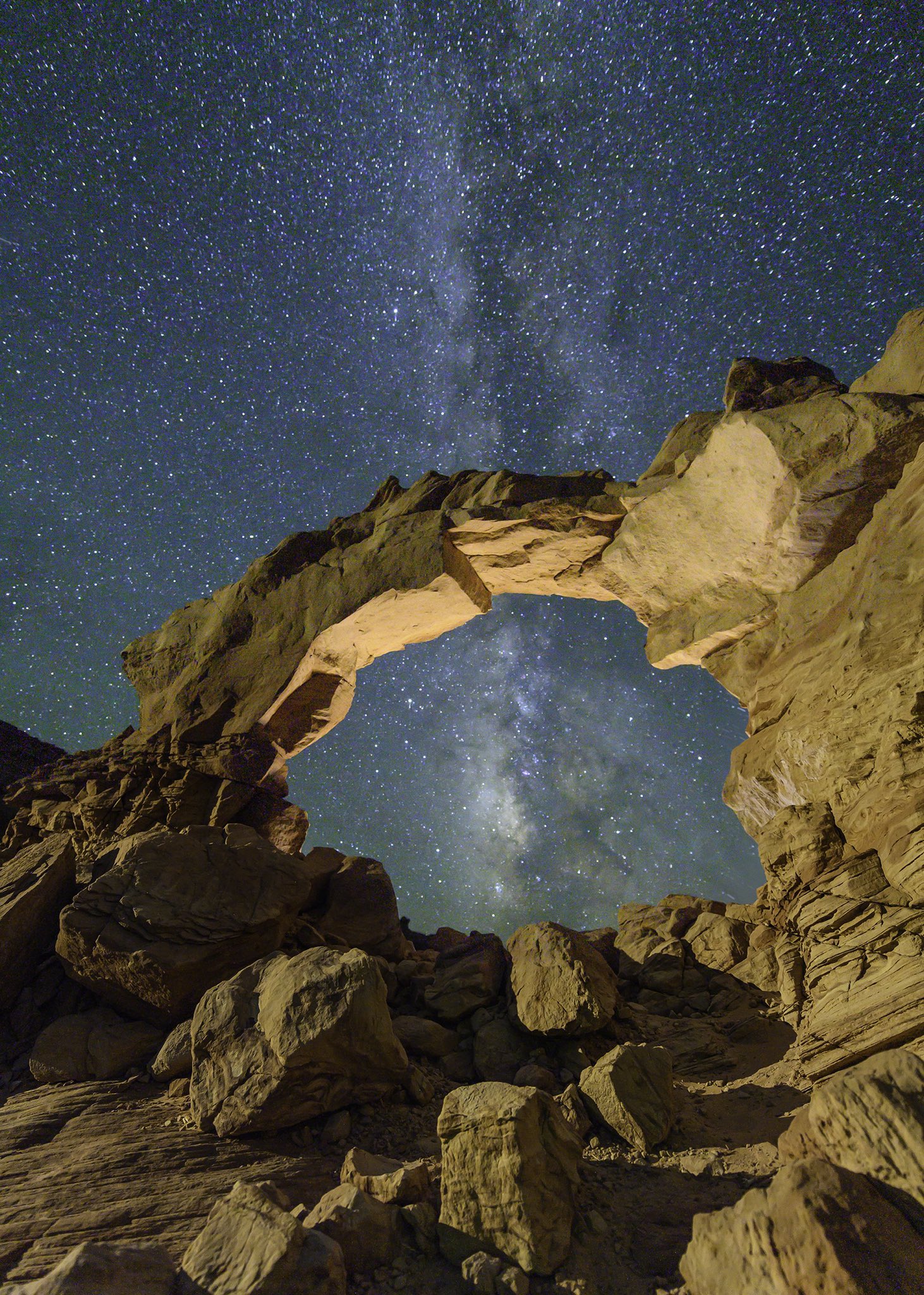 3rd Place An arch in Utah with the Milky Way Laura Hedien- Storm Clouds Photography @lhedien