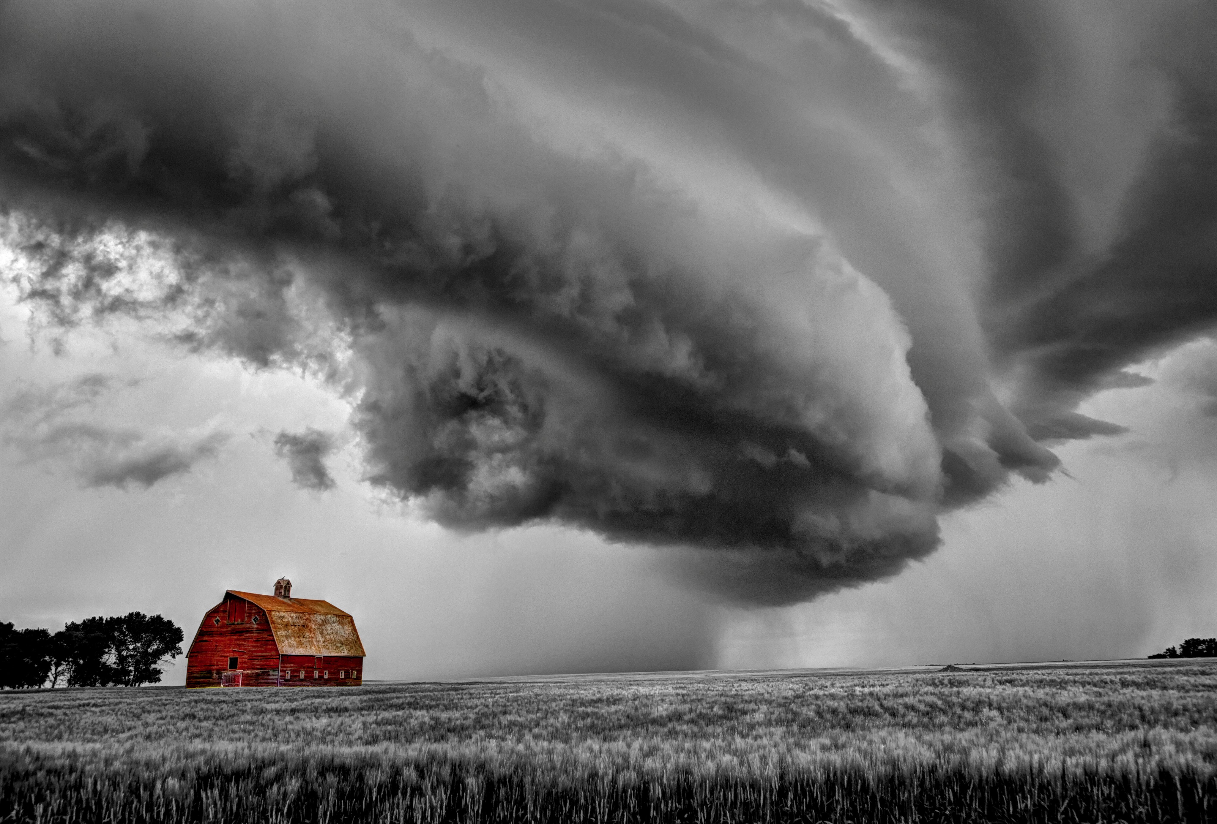 Barn Storm Lang Saskatchewan by Mark Duffy @skchaser