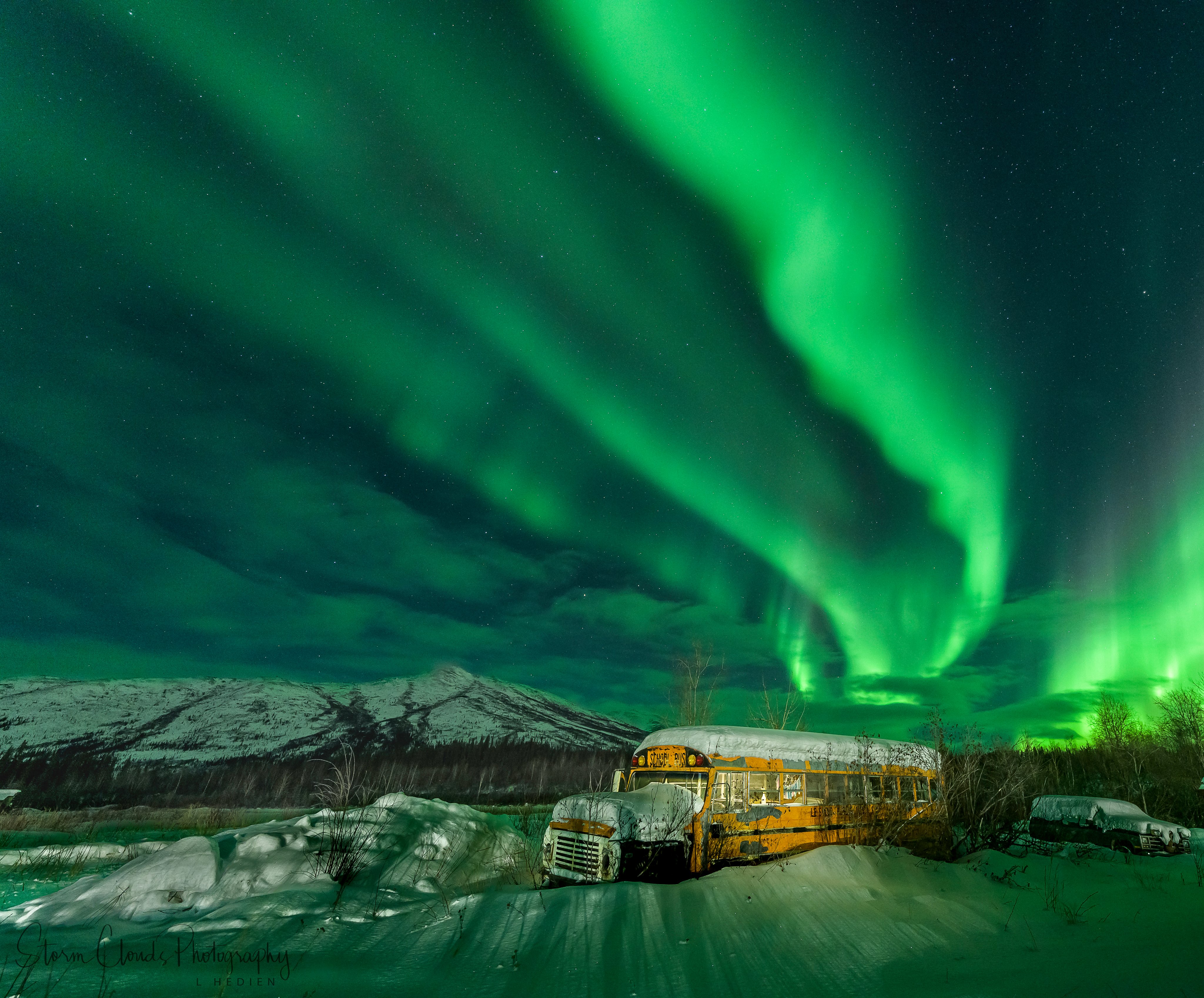 1st Place Aurora over Coldfoot in Alaska by Laura Hedien @lhedien