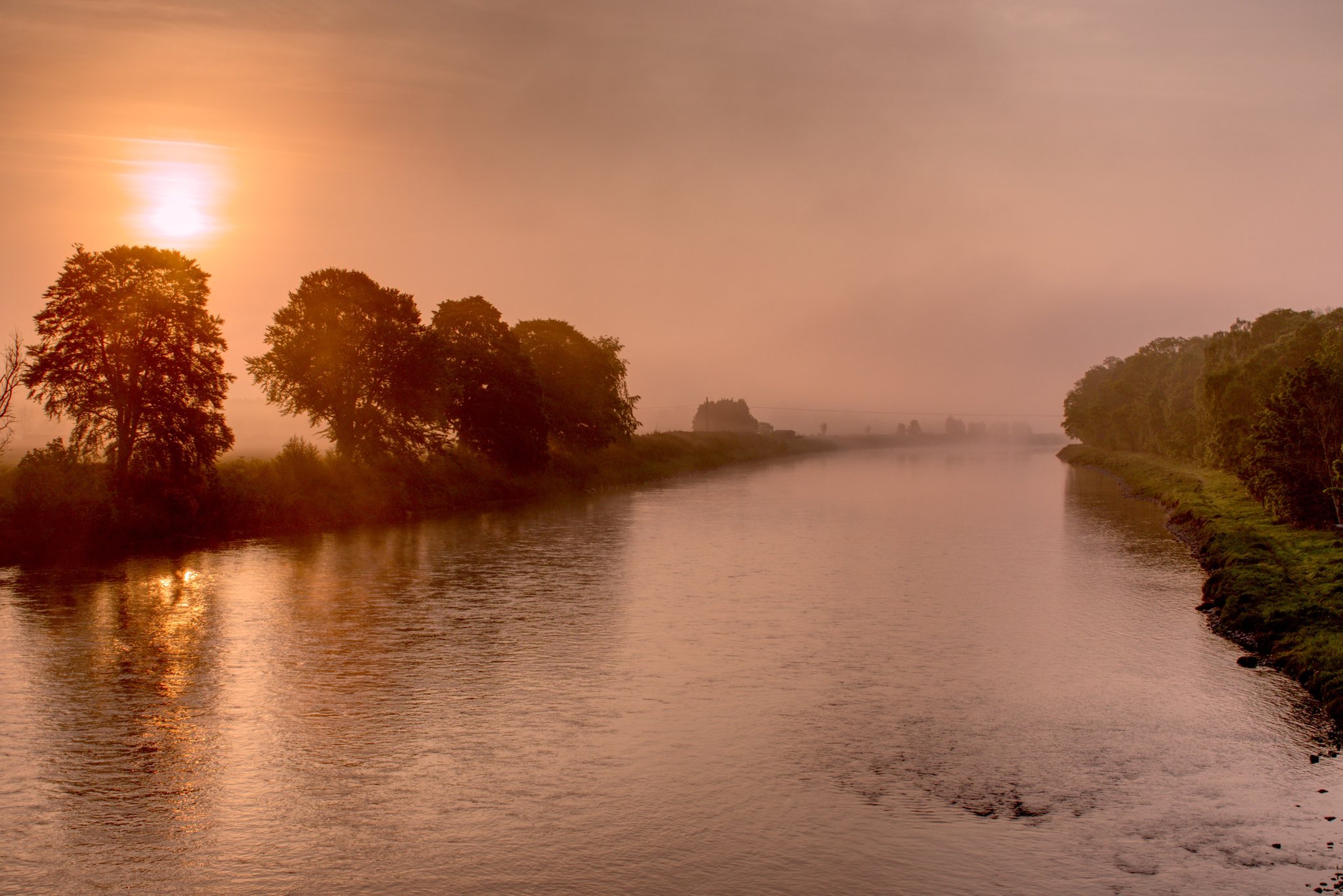 3rd Place A misty early morning over the River Tay by Roy Jacobs @woodiechef